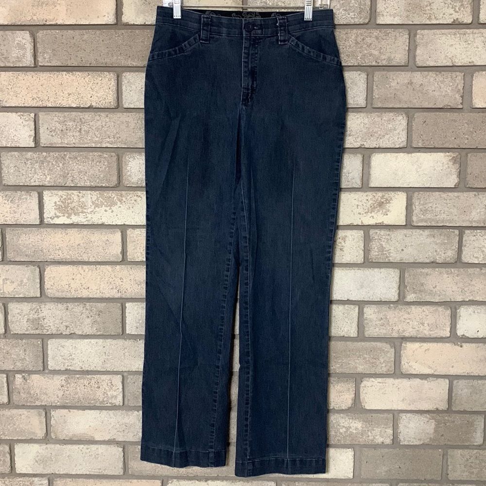 3for$20 straight leg size 6